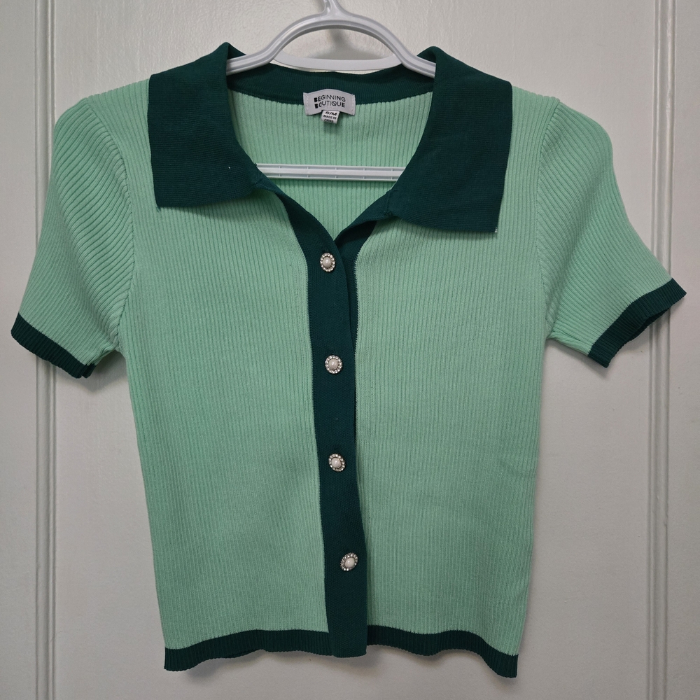 Beginning Boutique Mint and Dark Green Button Short Shirt Small